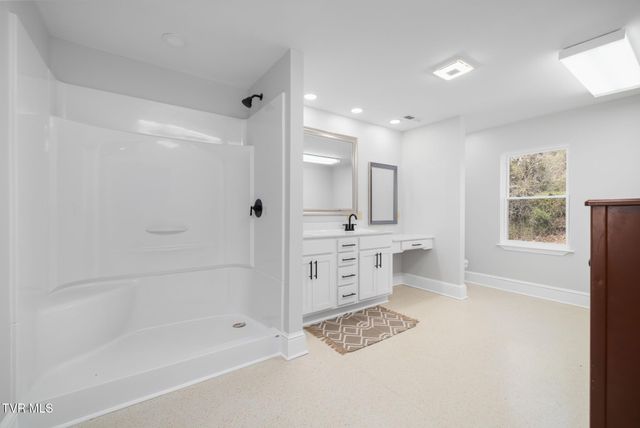 2616 Volunteer Parkway, Bristol, TN 37620