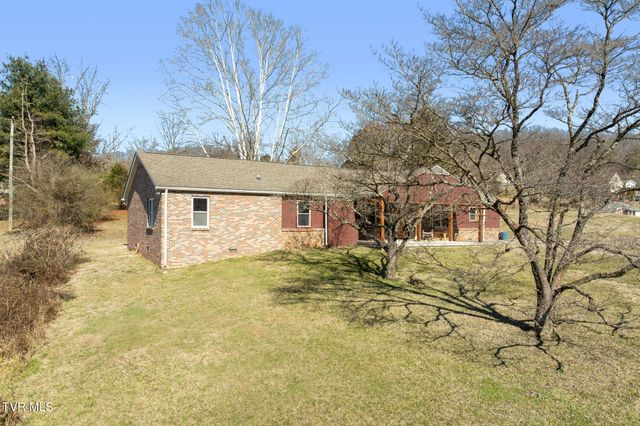 2616 Volunteer Parkway, Bristol, TN 37620