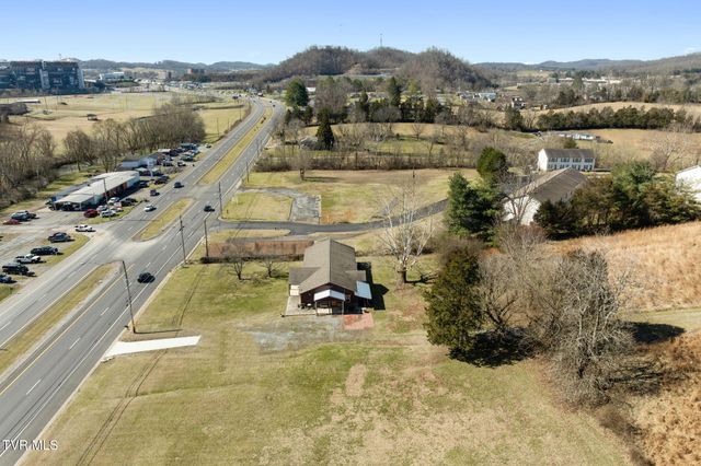 2616 Volunteer Parkway, Bristol, TN 37620