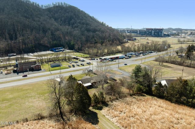 2616 Volunteer Parkway, Bristol, TN 37620