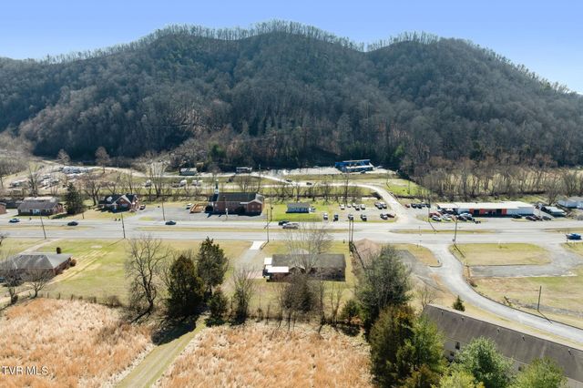 2616 Volunteer Parkway, Bristol, TN 37620