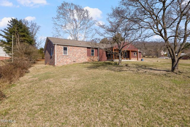 2616 Volunteer Parkway, Bristol, TN 37620
