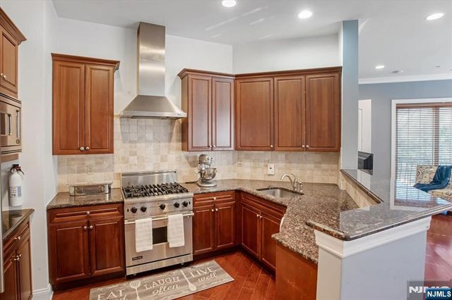 1101 The Plaza, Tenafly, NJ 07670