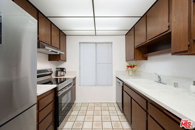 7215 Summertime Lane 215, Culver City, CA 90230