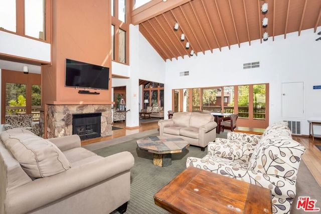 7215 Summertime Lane 215, Culver City, CA 90230