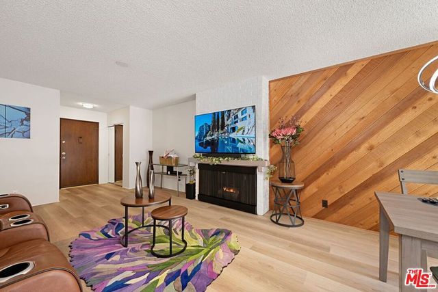 7215 Summertime Lane 215, Culver City, CA 90230