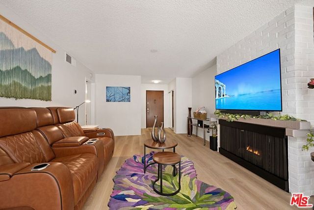 7215 Summertime Lane 215, Culver City, CA 90230
