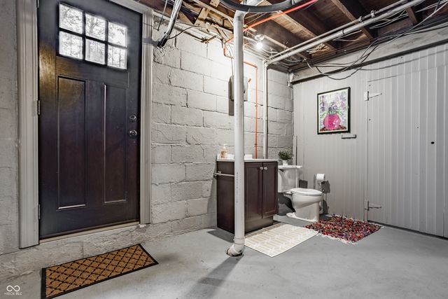 5875 Guilford Avenue, Indianapolis, IN 46220