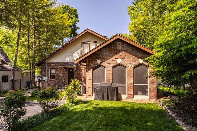 5875 Guilford Avenue, Indianapolis, IN 46220