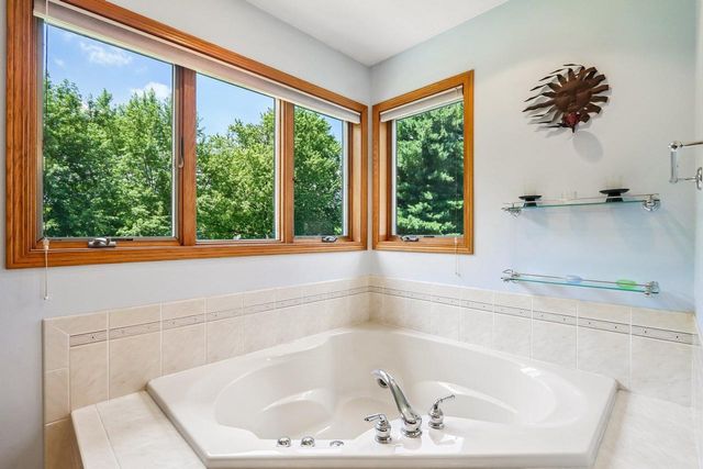 6443 Hickory Lane, Waunakee, WI 53597