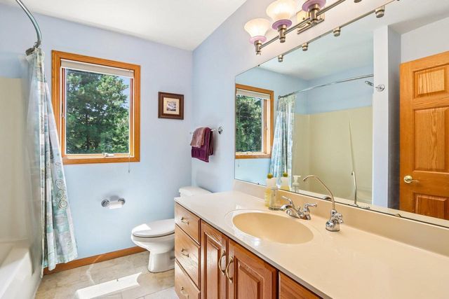 6443 Hickory Lane, Waunakee, WI 53597