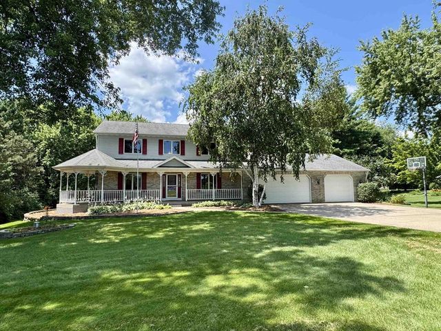 6443 Hickory Lane, Waunakee, WI 53597