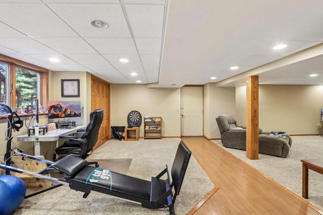 6443 Hickory Lane, Waunakee, WI 53597