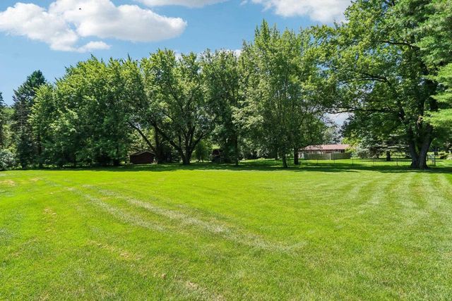 6443 Hickory Lane, Waunakee, WI 53597