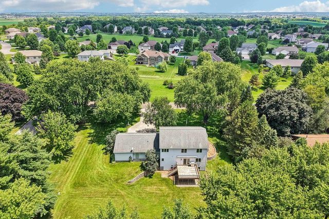 6443 Hickory Lane, Waunakee, WI 53597