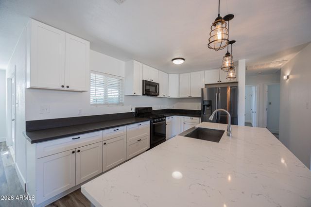 4923 E PALM Lane, Phoenix, AZ 85008