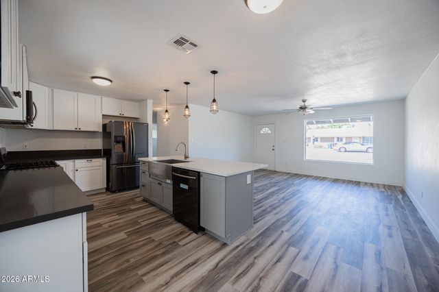 4923 E PALM Lane, Phoenix, AZ 85008
