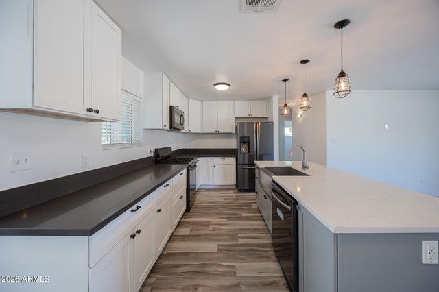 4923 E PALM Lane, Phoenix, AZ 85008