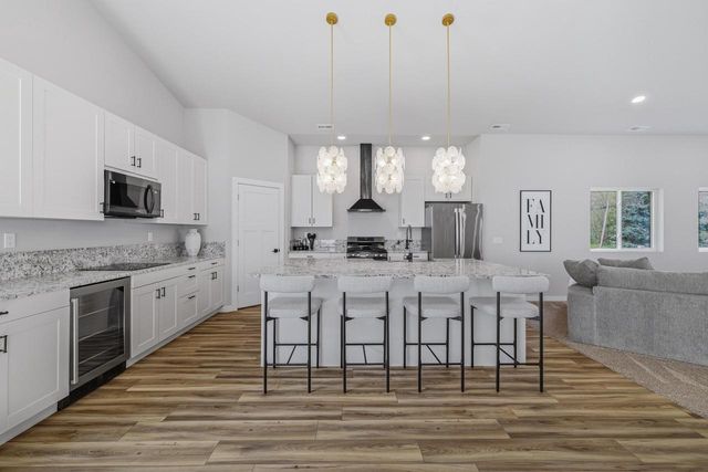 W4437 Basswood DRIVE, Lake Geneva, WI 53147