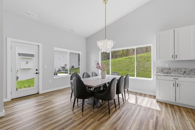 W4437 Basswood DRIVE, Lake Geneva, WI 53147