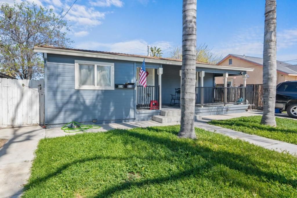 Image 3 of property listing at 212 F Street, Los Banos, CA 93635