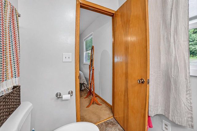 W257S2719 Genesee ROAD, Waukesha, WI 53188