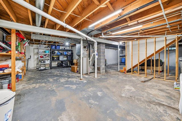 W257S2719 Genesee ROAD, Waukesha, WI 53188