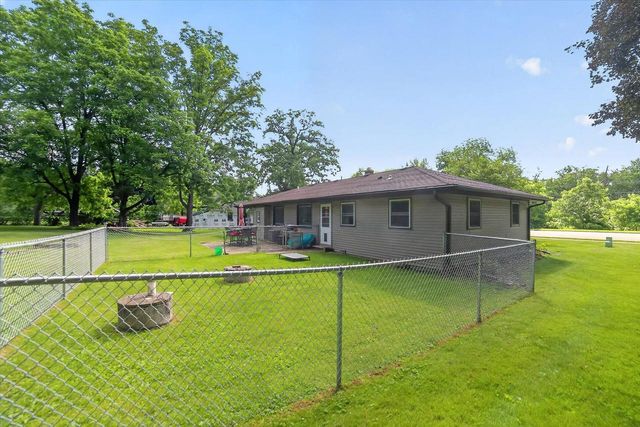 W257S2719 Genesee ROAD, Waukesha, WI 53188