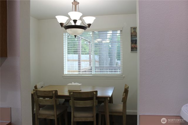 18817 SE 271st Place, Covington, WA 98042
