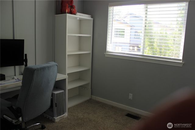 18817 SE 271st Place, Covington, WA 98042
