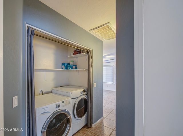 125 N 22ND Place 11, Mesa, AZ 85213