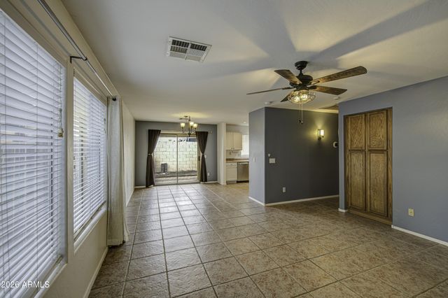 125 N 22ND Place 11, Mesa, AZ 85213
