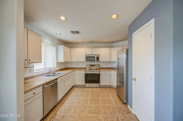 125 N 22ND Place 11, Mesa, AZ 85213