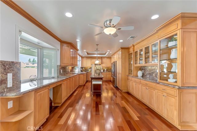 19201 Sherborne Lane, Huntington Beach, CA 92646