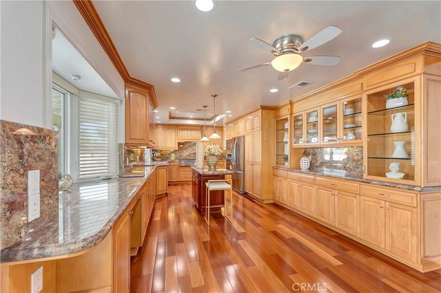 19201 Sherborne Lane, Huntington Beach, CA 92646