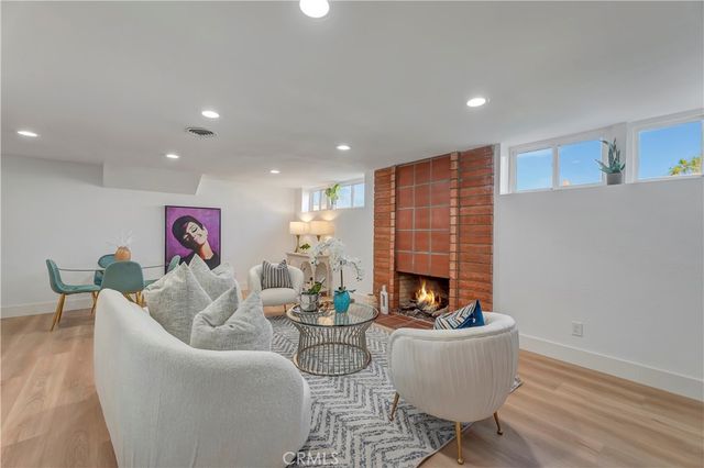 19201 Sherborne Lane, Huntington Beach, CA 92646