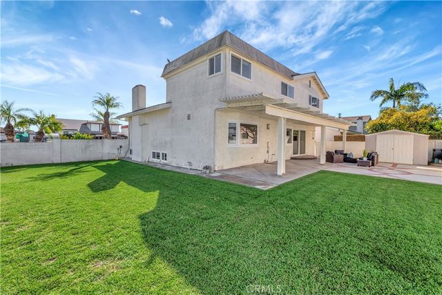 19201 Sherborne Lane, Huntington Beach, CA 92646