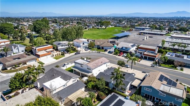 19201 Sherborne Lane, Huntington Beach, CA 92646