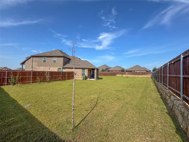 10305 Geode Street, Aubrey, TX 76227