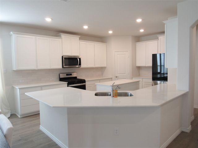 10305 Geode Street, Aubrey, TX 76227