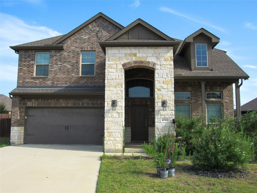 10305 Geode Street, Aubrey, TX 76227