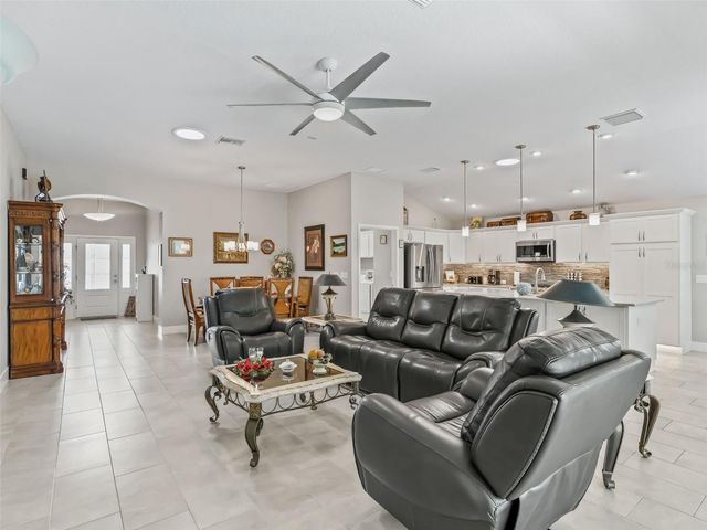 5885 FLINT LOOP, The Villages, FL 32163