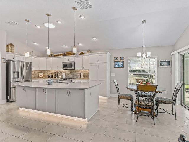 5885 FLINT LOOP, The Villages, FL 32163