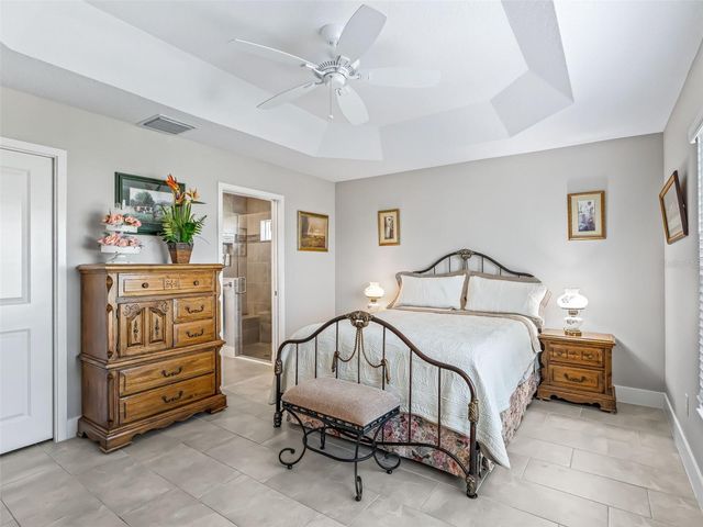 5885 FLINT LOOP, The Villages, FL 32163