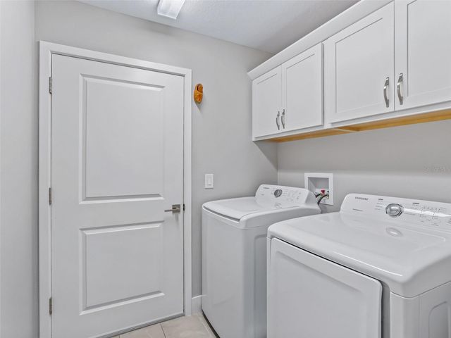 5885 FLINT LOOP, The Villages, FL 32163