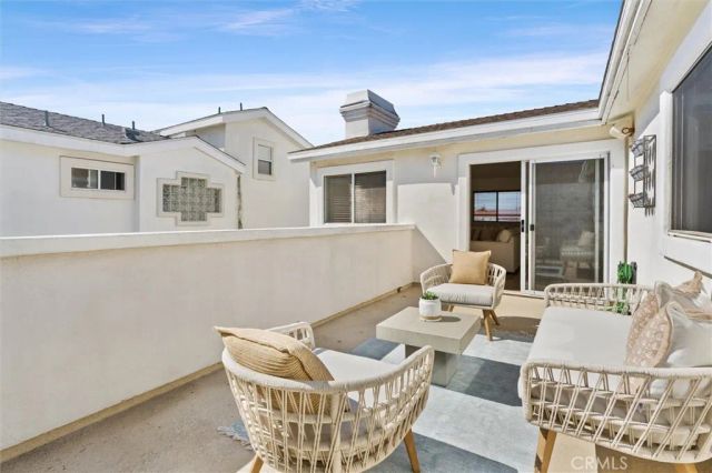 2405 Vanderbilt Lane C, Redondo Beach, CA 90278
