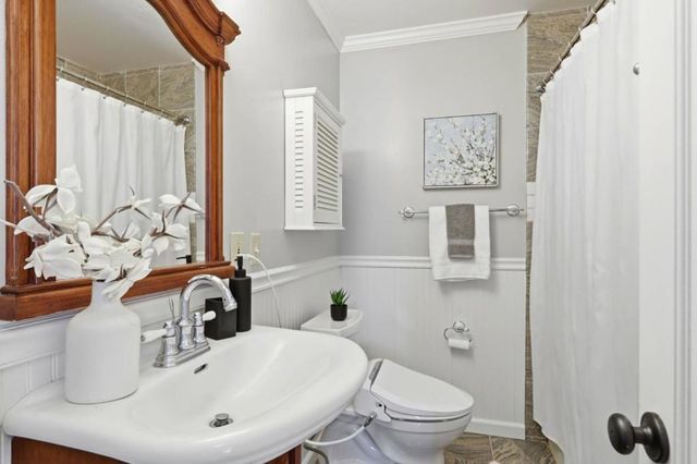 216 Douglane Avenue, Santa Clara, CA 95050