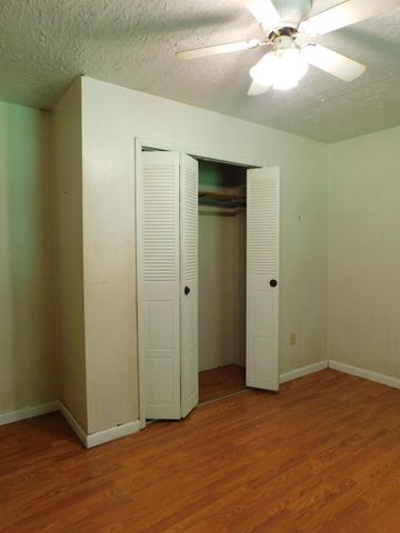 14 Day Hollow Road, Bledsoe, KY 40810