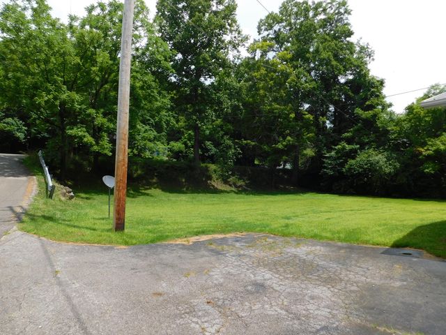 14 Day Hollow Road, Bledsoe, KY 40810