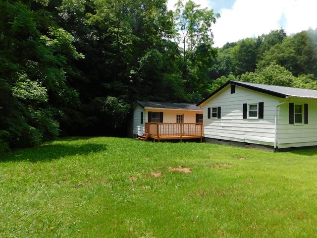 14 Day Hollow Road, Bledsoe, KY 40810